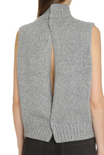 Load image into Gallery viewer, Wool blend knitted front vest
