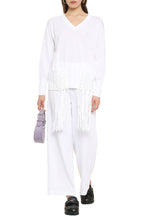 Load image into Gallery viewer, Cotton V-neck pullover
