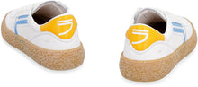 Load image into Gallery viewer, Mandarancio low-top sneakers

