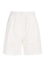 Load image into Gallery viewer, Lace shorts
