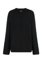 Load image into Gallery viewer, Merino wool crew-neck sweater

