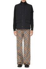 Load image into Gallery viewer, Lowerdale Quilted vest
