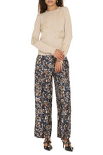 Load image into Gallery viewer, Mia cashmere sweater
