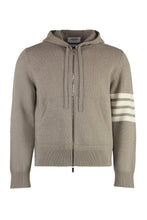 Load image into Gallery viewer, Virgin wool sweater
