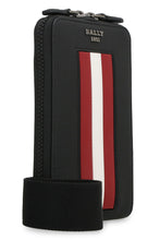 Load image into Gallery viewer, Brantlee leather crossbody bag
