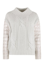 Load image into Gallery viewer, Crew-neck wool sweater
