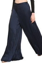 Load image into Gallery viewer, Satin trousers
