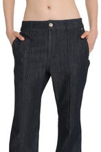 Load image into Gallery viewer, Bootcut jeans
