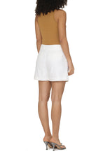 Load image into Gallery viewer, Linen bermuda-shorts
