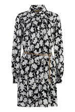 Load image into Gallery viewer, Printed shirtdress
