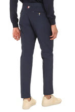 Load image into Gallery viewer, Cropped pants
