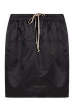 Load image into Gallery viewer, Moncler + Rick Owens - Kilt shorts in technical fabric
