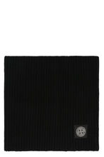 Load image into Gallery viewer, Scarf in ribbed knit
