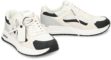 Load image into Gallery viewer, Sneakers low-top Kick Off
