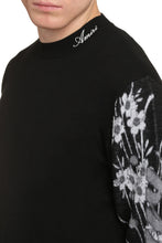 Load image into Gallery viewer, Crew-neck wool sweater

