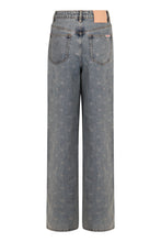 Load image into Gallery viewer, Wide-leg jeans
