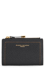 Load image into Gallery viewer, Hammered leather wallet
