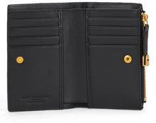 Load image into Gallery viewer, Hammered leather wallet
