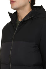 Load image into Gallery viewer, Ecoage E Metropolitan nylon parka
