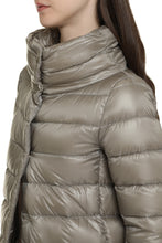 Load image into Gallery viewer, Amelia ultralight down jacket
