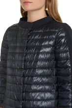 Load image into Gallery viewer, Snap button fastening down jacket
