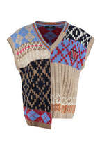 Load image into Gallery viewer, Pincio knitted vest
