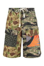Load image into Gallery viewer, Cotton cargo bermuda shorts
