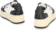 Load image into Gallery viewer, Medalist Leather platform sneakers
