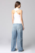 Load image into Gallery viewer, Wide-leg jeans

