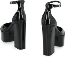 Load image into Gallery viewer, Dalilah patent leather platform sandals
