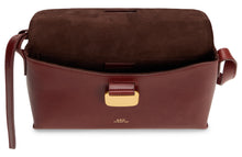 Load image into Gallery viewer, Grace shoulder bag in leather
