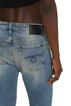Load image into Gallery viewer, Cropped flared jeans
