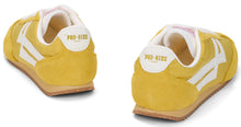 Load image into Gallery viewer, Low sneakers Racer 77
