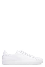 Load image into Gallery viewer, Leather low-top sneakers
