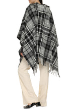 Load image into Gallery viewer, Ragazza wool poncho
