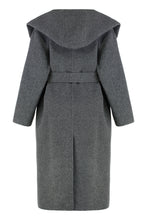 Load image into Gallery viewer, Coat with hood made of wool and cashmere
