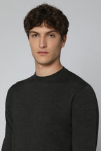 Load image into Gallery viewer, Crew-neck wool sweater
