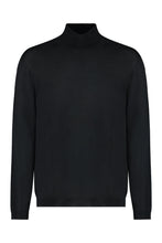 Load image into Gallery viewer, Turtleneck wool pullover
