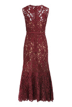 Load image into Gallery viewer, Midi dress in guipure lace
