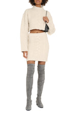 Load image into Gallery viewer, Cable long sleeve crew-neck sweater
