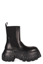 Load image into Gallery viewer, Leather Chelsea boots
