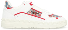 Load image into Gallery viewer, Freedots Low-top sneakers
