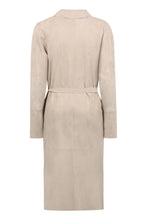 Load image into Gallery viewer, Suede coat
