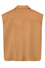 Load image into Gallery viewer, Leather vest
