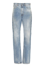 Load image into Gallery viewer, Straight leg jeans
