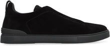 Load image into Gallery viewer, Triple Stitch Slip-on sneakers in suede
