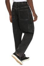 Load image into Gallery viewer, Tapered fit jeans
