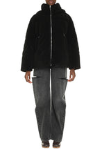 Load image into Gallery viewer, High-waist wide-leg jeans
