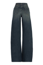 Load image into Gallery viewer, Wide-leg jeans
