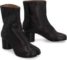 Load image into Gallery viewer, Tabi leather ankle boots
